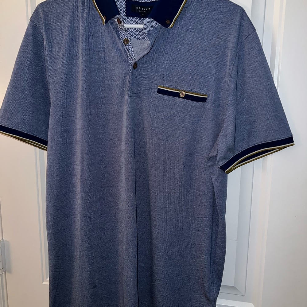 Mens shirt size XL